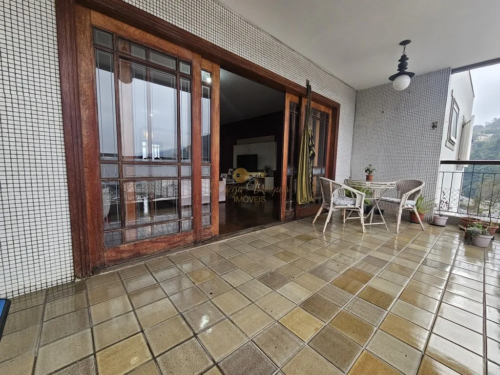 Imagem Apartamento para Venda em Teresópolis / RJ no bairro Várzea