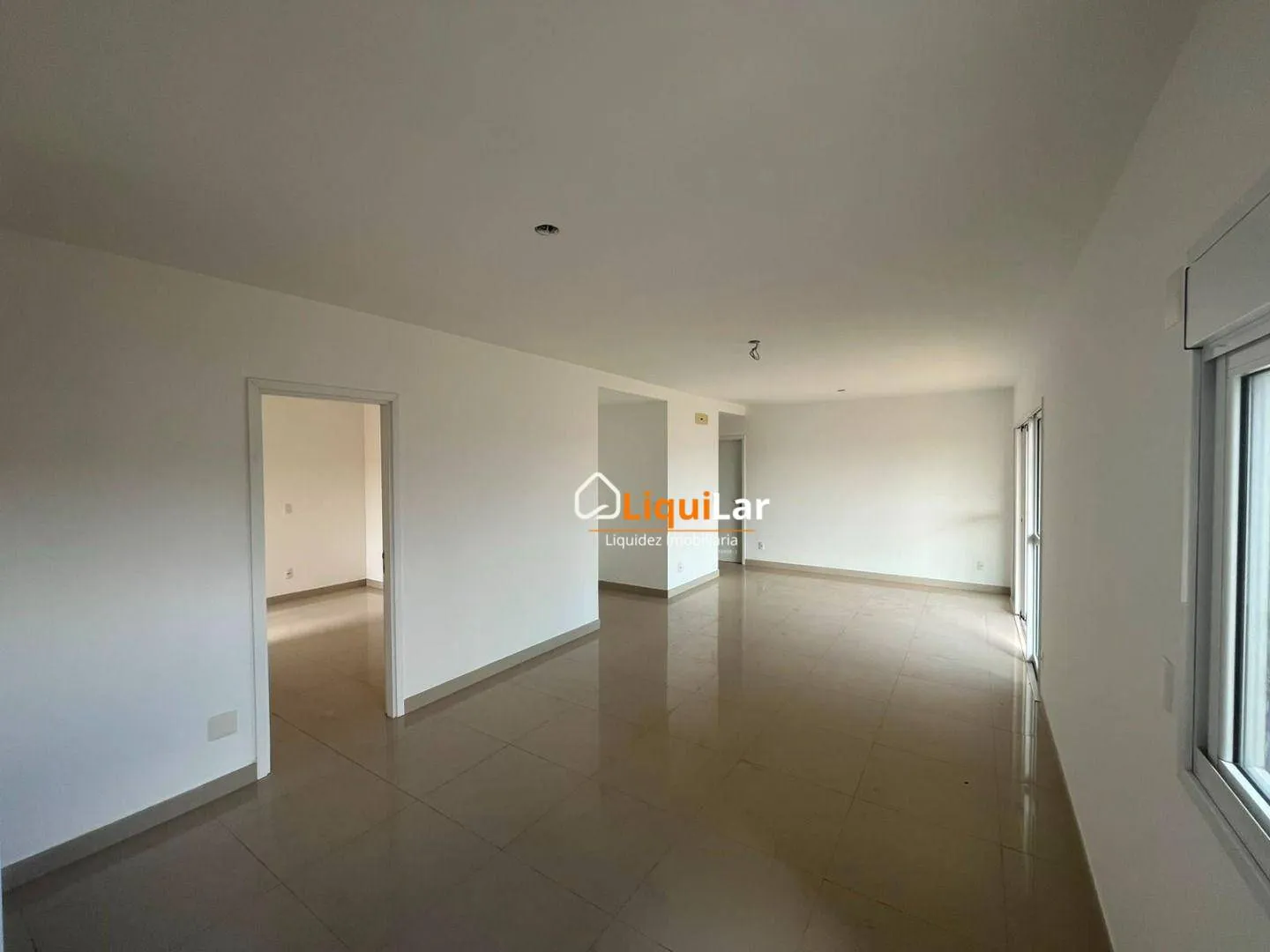 Imagem Apartamento Novo à Venda em Frente ao Shopping Campo Grande com 142 m², 3 Suítes, Sacada Gourmet e 2 Vagas