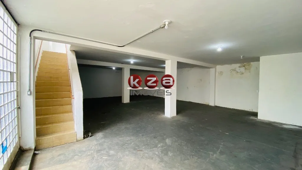 Imagem Barracão industrial para locação em Valinhos-SP, Bairro Nova Espírito Santo: 506m², 2 banheiros, 6 vagas de garagem!