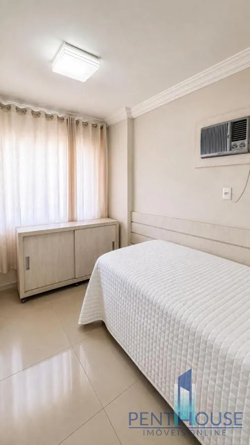 Imagem Apartamento Quadra Mar para Venda em Balneário Camboriú, CENTRO, 3 dormitórios, 1 suíte, 2 banheiros, 2 vagas