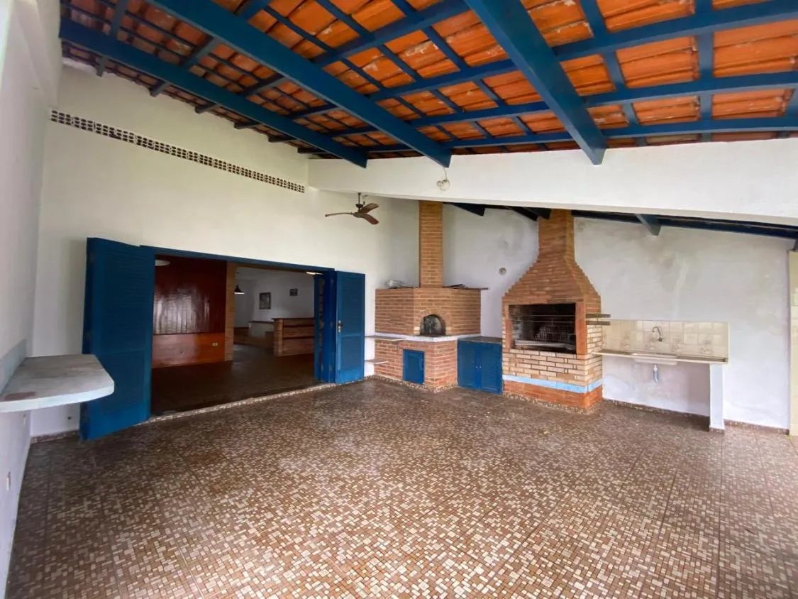 Imagem CASA INCRIVEL A 60 METROS DO MAE A VENDA NO CENTRO