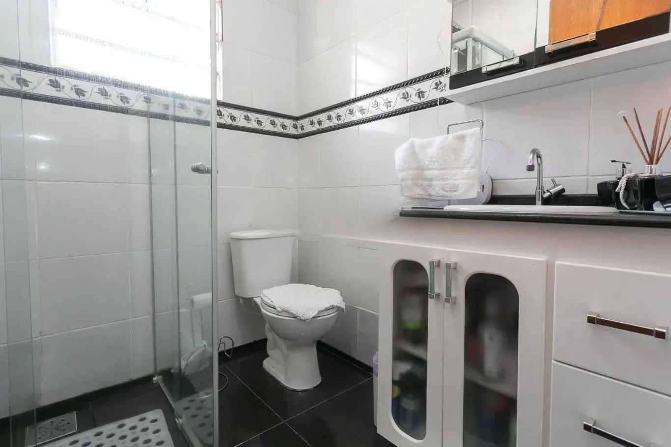 Imagem Casa com 2 dormitórios à venda em Partenon, Porto Alegre