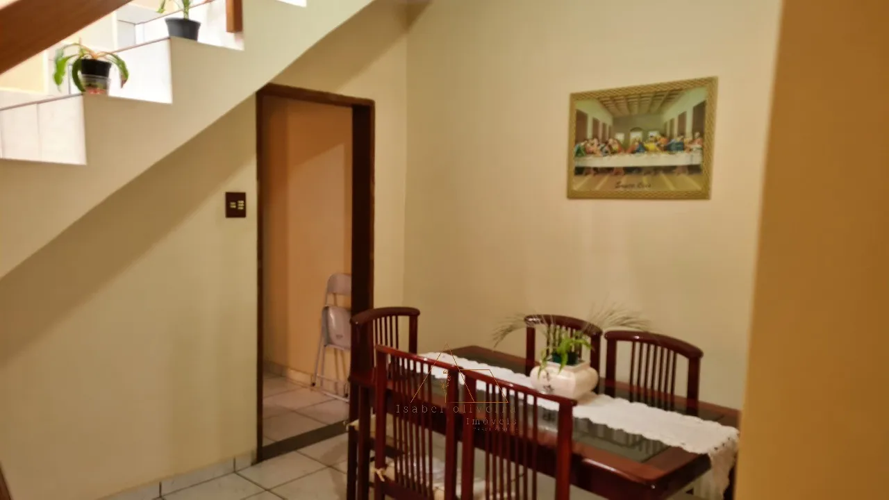 Imagem Imperdível! Casa à venda em Itu-SP, bairro Progresso, 3 quartos, 1 suíte, 1 sala, 3 banheiros, 4 vagas de garagem, 194 m².
