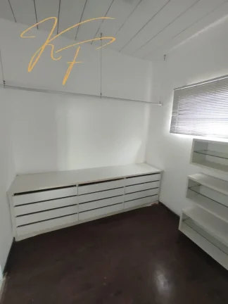 Imagem Venha se encantar com esta incrível casa à venda ou locação no Swiss Park, um dos bairros mais desejados de Campinas/SP! Com um projeto arquitetônico