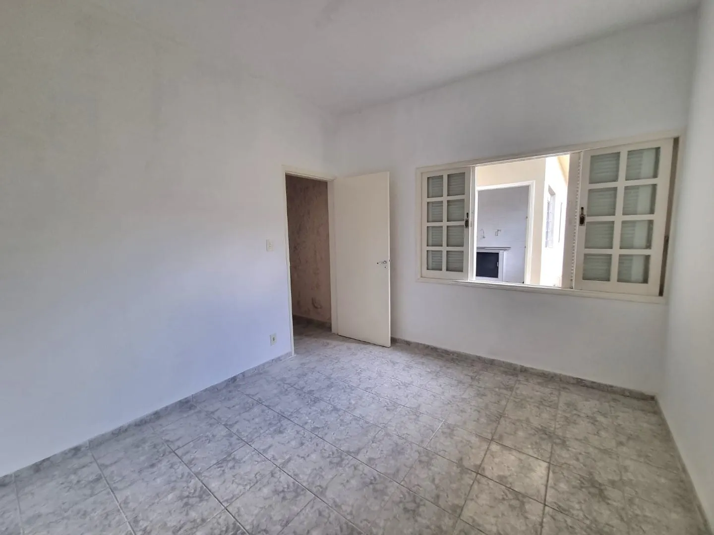 Imagem Casa à venda 4 Quartos, 1 Suite, 3 Vagas, 217.5M², Chácara Galega, Pindamonhangaba - SP