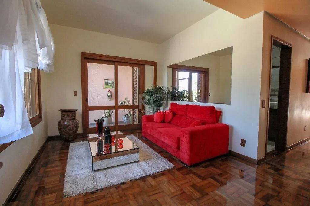 Imagem Casa Com 4 dormitórios para Comprar , 350 m²- Chácara das Pedras - Porto Alegre