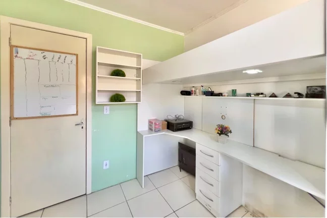 Imagem Casa em Condomínio para venda no bairro Olaria em Canoas