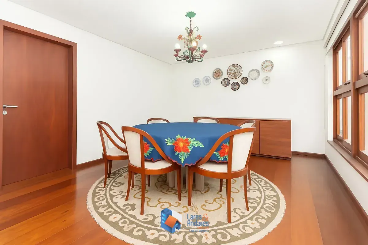 Imagem Sobrado para venda em Vila Ida com 4 quartos, sendo 4 suítes, 426m²