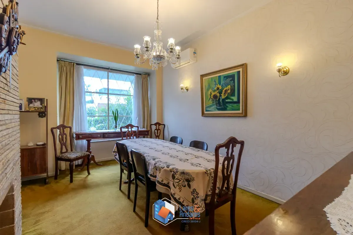Imagem Casa para venda em Pacaembu com 3 quartos, 330m²