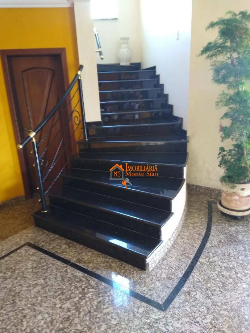 Imagem Casa com 5 dormitórios à venda, 570 m² por R$ 2.950.000,00 - Caputera - Arujá/SP