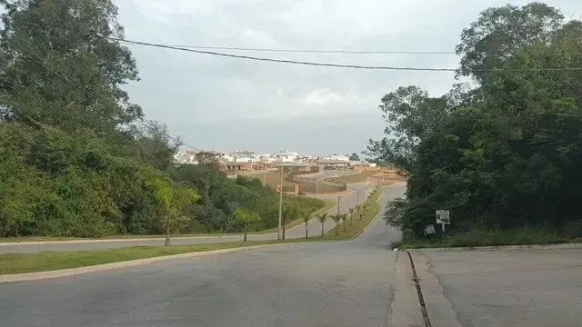 Imagem Sobrado espaçoso disponível