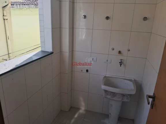 Imagem Belo sobrado em Vilagio no bairro do Marapé com 2 suítes, garagem privativa a venda por R$ 695.000,00