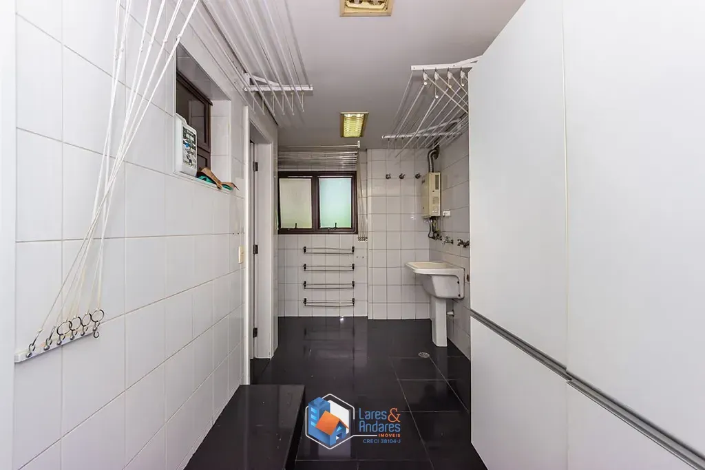 Imagem Apartamento à venda 3 Quartos 3 Suites 3 Vagas 198M² Moema São Paulo - SP