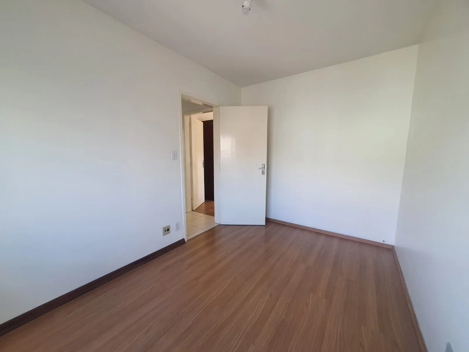 Imagem Apartamento de 2 dormitórios no bairro Azenha para comprar