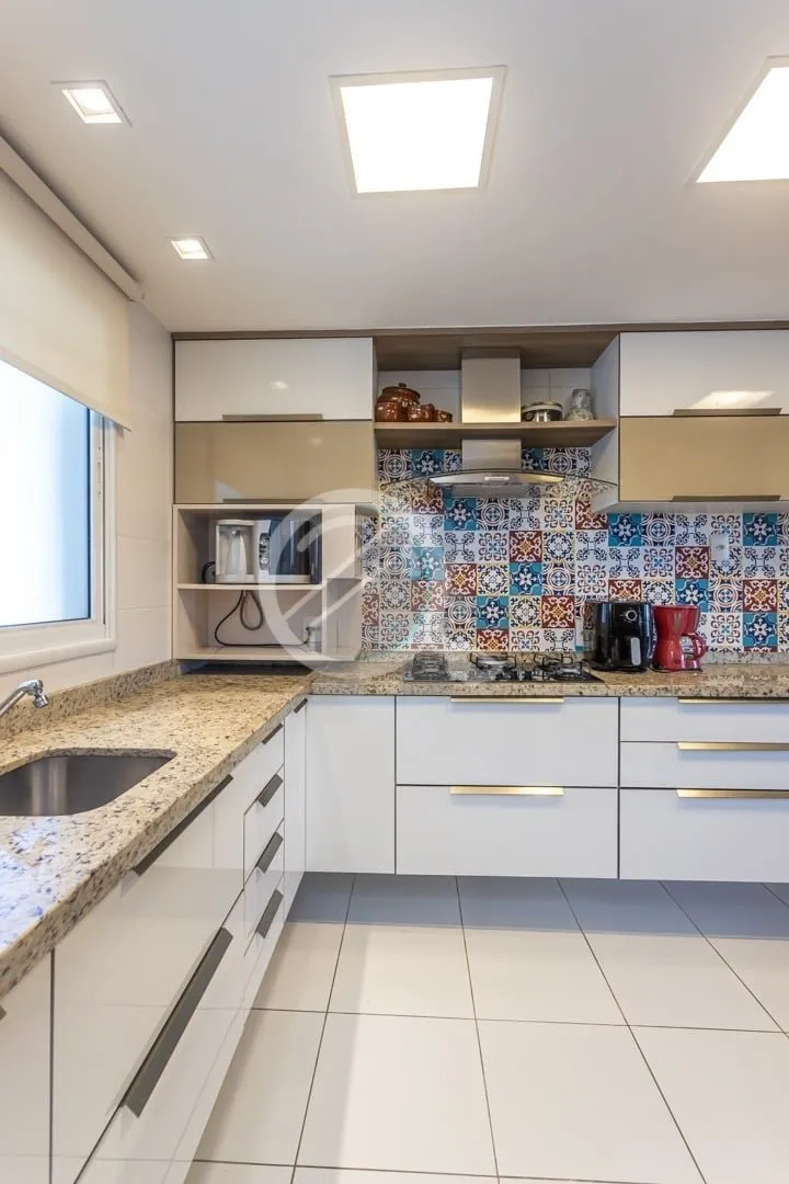 Imagem Apartamento à venda semi mobiliado, ficam todos os fixos (saem 2 splits, sala e quarto). São 3 dor...