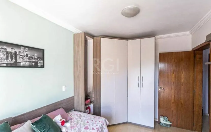 Imagem Casa para Venda - 336m², 4 dormitórios, sendo 1 suites, 2 vagas - Camaquã