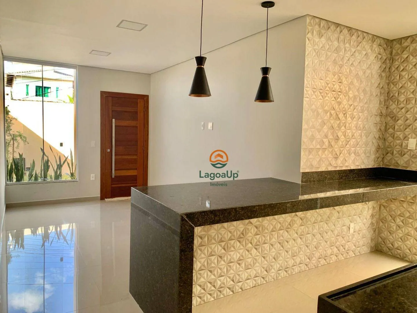Imagem Casa com 3 dormitórios à venda, 90 m² por R$ 649.000,00 - Portal do Sol - Lagoa Santa/MG