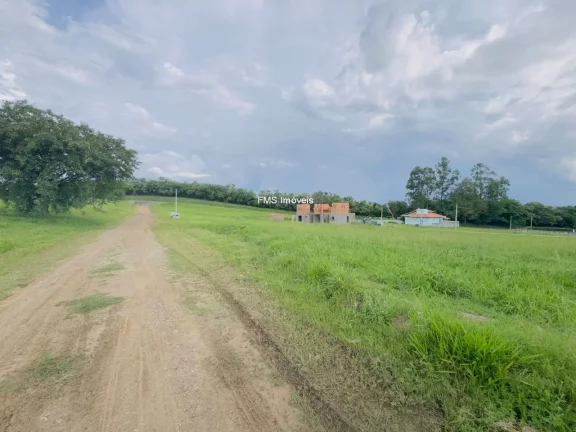 Imagem Lote com 420m² em condomínio fechado - Ninho Verde.