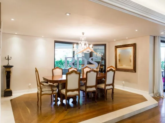 Imagem Vende lindo Apartamento de 640m² em Moema.