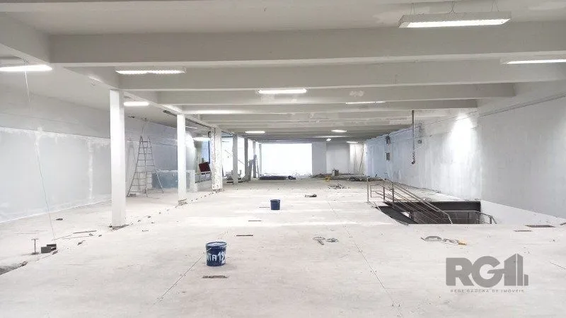 Imagem MÁFFER IMÓVEIS ALUGA PRÉDIO COMERCIAL Bairro Moinhos de Vento | Porto Alegre/RS COM 2.291,70m²
