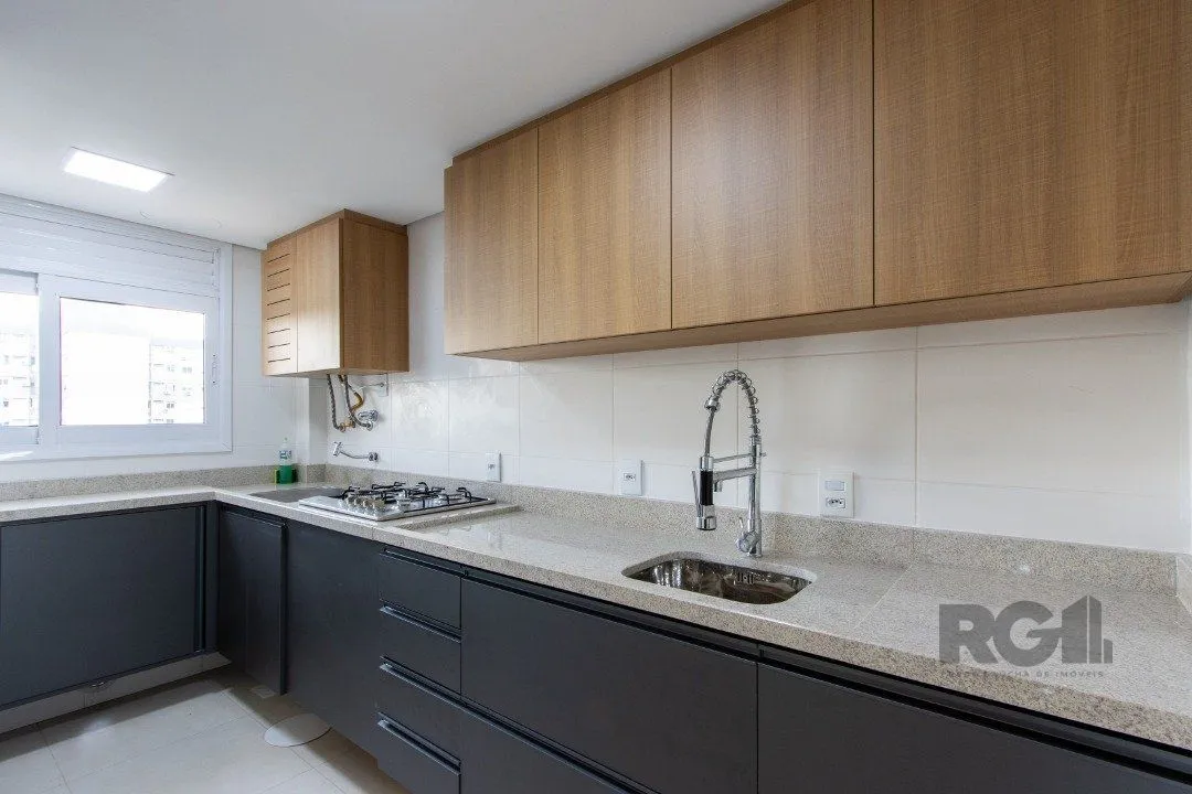 Imagem Apartamento para Venda - 71m², 2 dormitórios, sendo 1 suites, 2 vagas - Camaquã