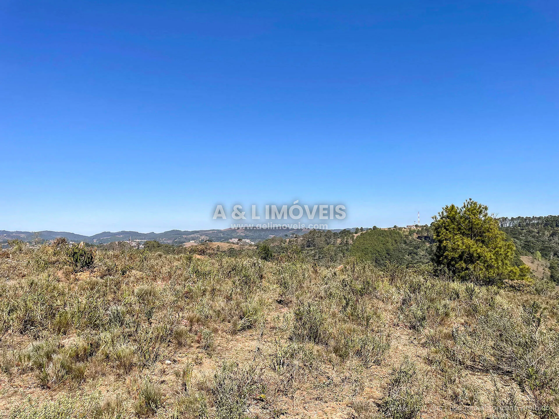 Imagem Terreno 5.268,00 m² à venda em Campos do Jordão | ZR3 | Alto da Boa Vista