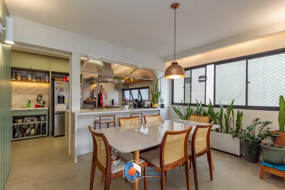 Imagem Apartamento para venda em Moema com 3 quartos, sendo 1 suíte, 152m²