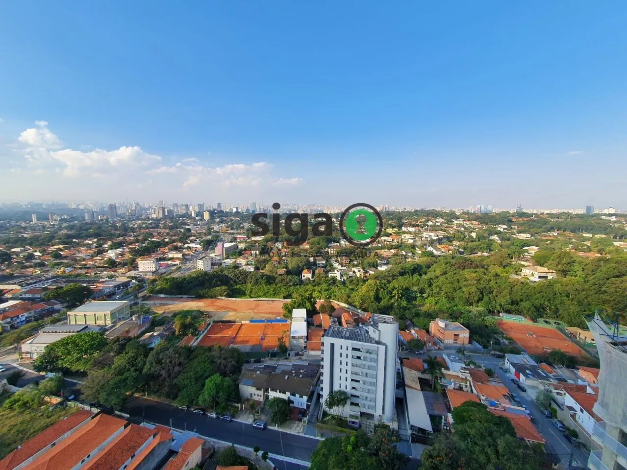 Imagem Apartamento à Venda no Jardim Guedala - 3 Suítes, 3 Vagas e Vista Privilegiada