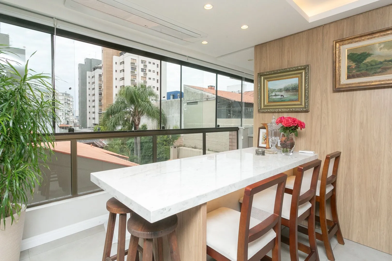 Imagem Apartamento alto padrão à venda na Bela Vista - 200m² privativos