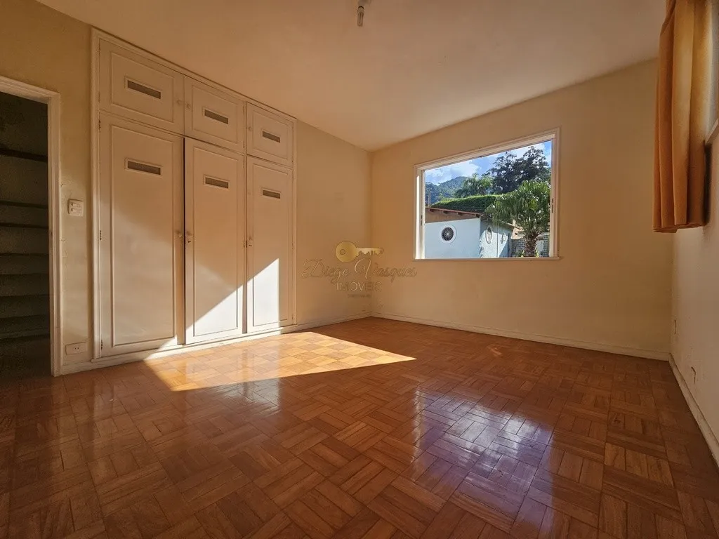 Imagem Casa para Venda em Teresópolis / RJ no bairro Jardim Cascata