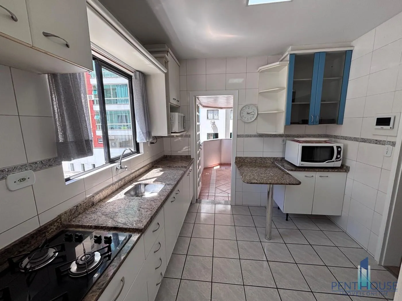 Imagem Apartamento Quadra Mar para Venda em Balneário Camboriú, CENTRO, 3 dormitórios, 2 suítes, 3 banheiros, 1 vaga
