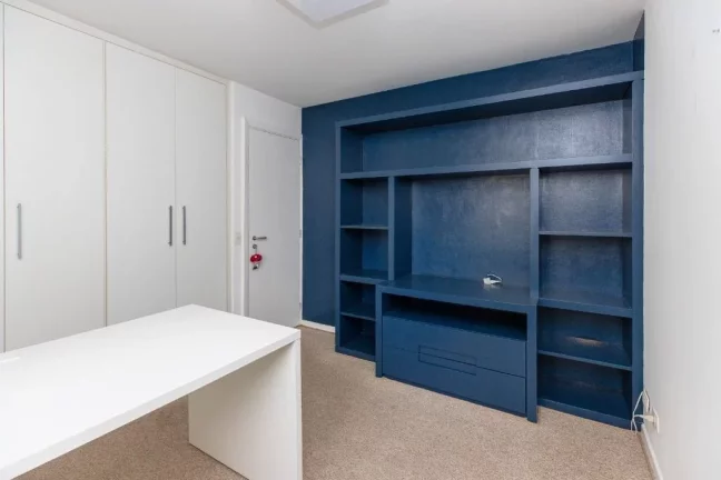 Imagem Apartamento à Venda Em Moema Com 4 Dormitórios Sendo 1 Suíte e 3 Vagas - 1 Por Andar