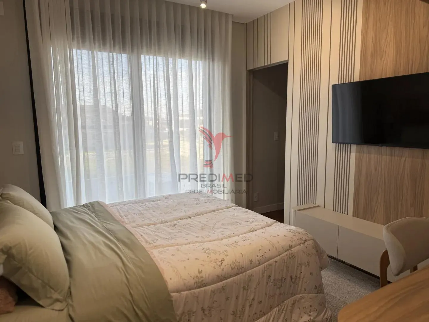 Imagem Casa Florença: O Ápice do Luxo e Tecnologia no Condomínio Caledônia