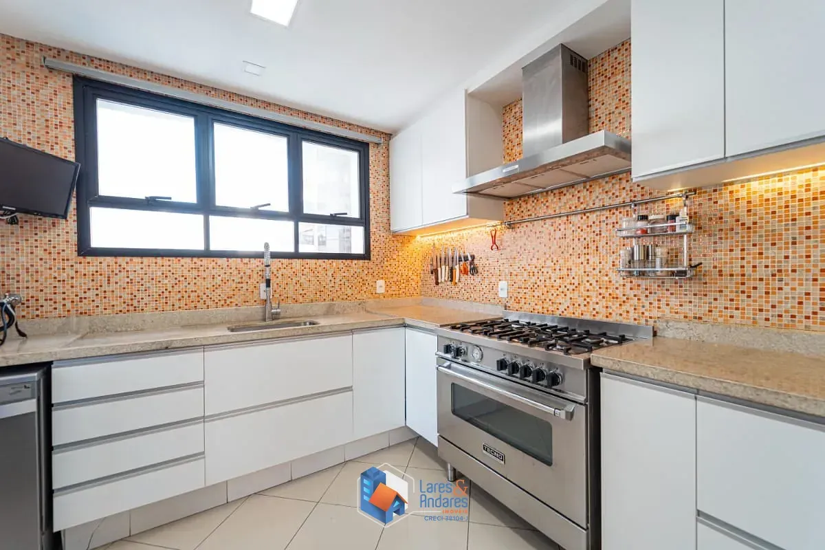 Imagem Apartamento para venda em Jardim Parque Morumbi com 4 quartos, sendo 2 suítes, 285m²