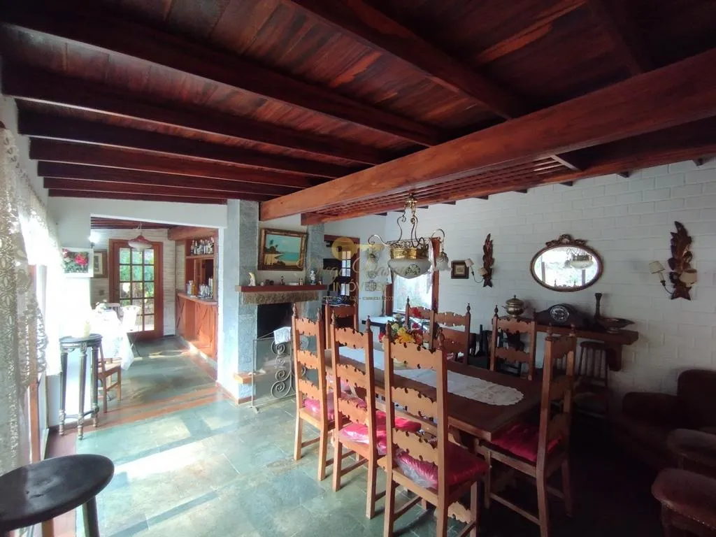 Imagem Casa para Venda em Teresópolis / RJ no bairro Parque do Ingá