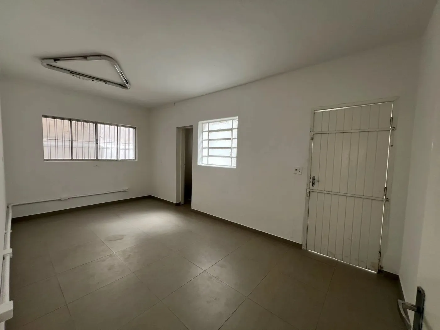 Imagem Casa para Venda em São Paulo, Vila Pompéia, 1 banheiro, 3 vagas