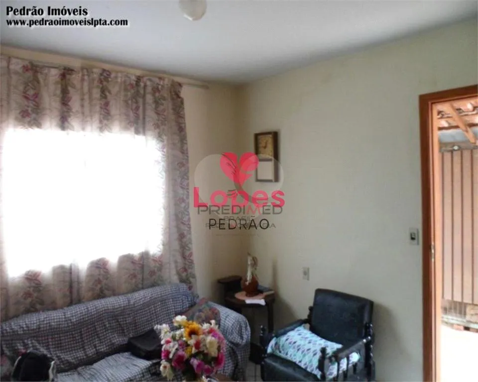 Imagem Casa de 3 quartos, 250m² no bairro Jardim Monte Azul, em Lençóis Paulista