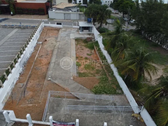 Imagem Terreno comercial à venda ou locação em Ponta Negra - 585m² de visibilidade e localização estratégica - a Av. Eng. Roberto Freire.