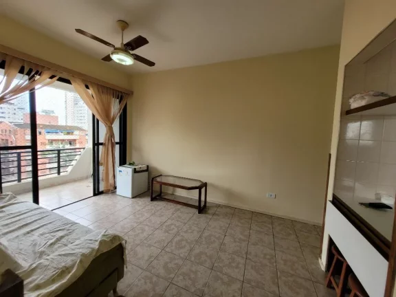 Imagem TOMBO - LOCALIZAÇÃO PRIVILEGIADA, APTO ESPAÇOSO, CLARO E AREJADO, LAZER C/ PISCINA, CHURRASQUEIRA, SALÃO DE FESTAS/JOGOS, GARAGEM NO PRÉDIO.