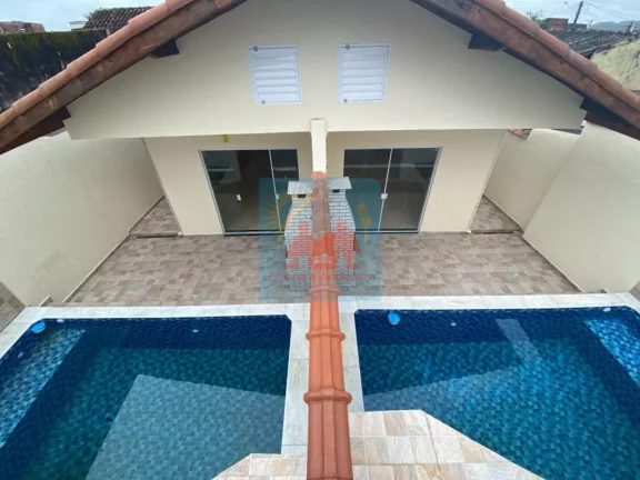 Imagem Casa com Piscina na Praia do Vera Cruz em Mongaguá, com churrasqueira!