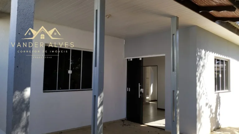 Imagem Imperdível casa para venda ou locação em Foz do Iguaçu-PR, 4 quartos, 1 suite, 2 salas, 2 banheiros, 3 vagas de garagem.