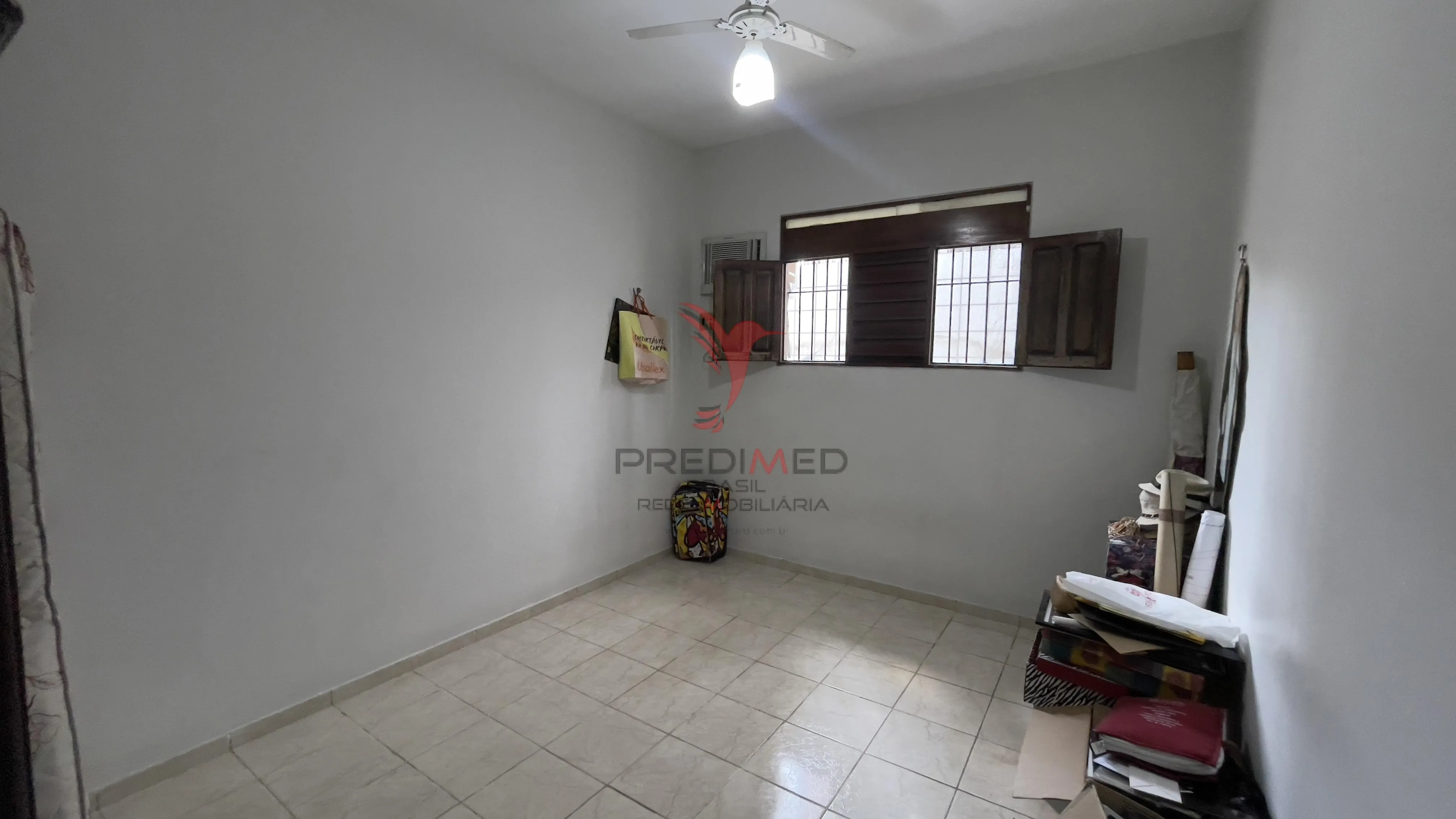 Imagem Casa à venda com 4 Quartos, 1 Suites, 3 Vagas, no Bessa - apenas 400m da praia!