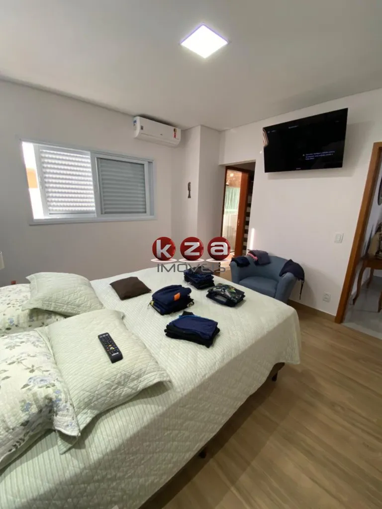 Imagem Casa em Condomínio de Luxo em Valinhos-SP - 3 Quartos, 1 Suíte, 3 Salas, 3 Banheiros, 4 Vagas - Jardim São Marcos - 268m².