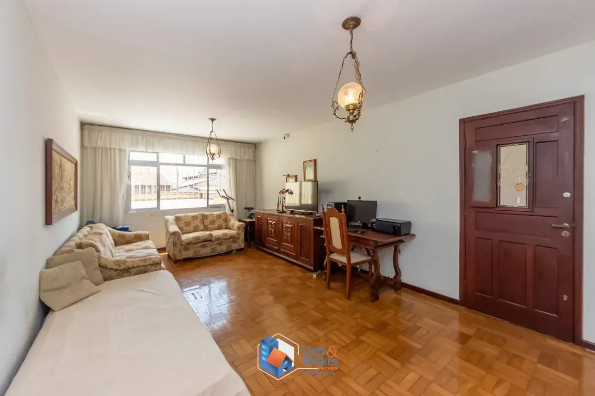Imagem Sobrado para venda e locação em Vila Parque Jabaquara com 6 quartos, sendo 1 suíte, 293m²