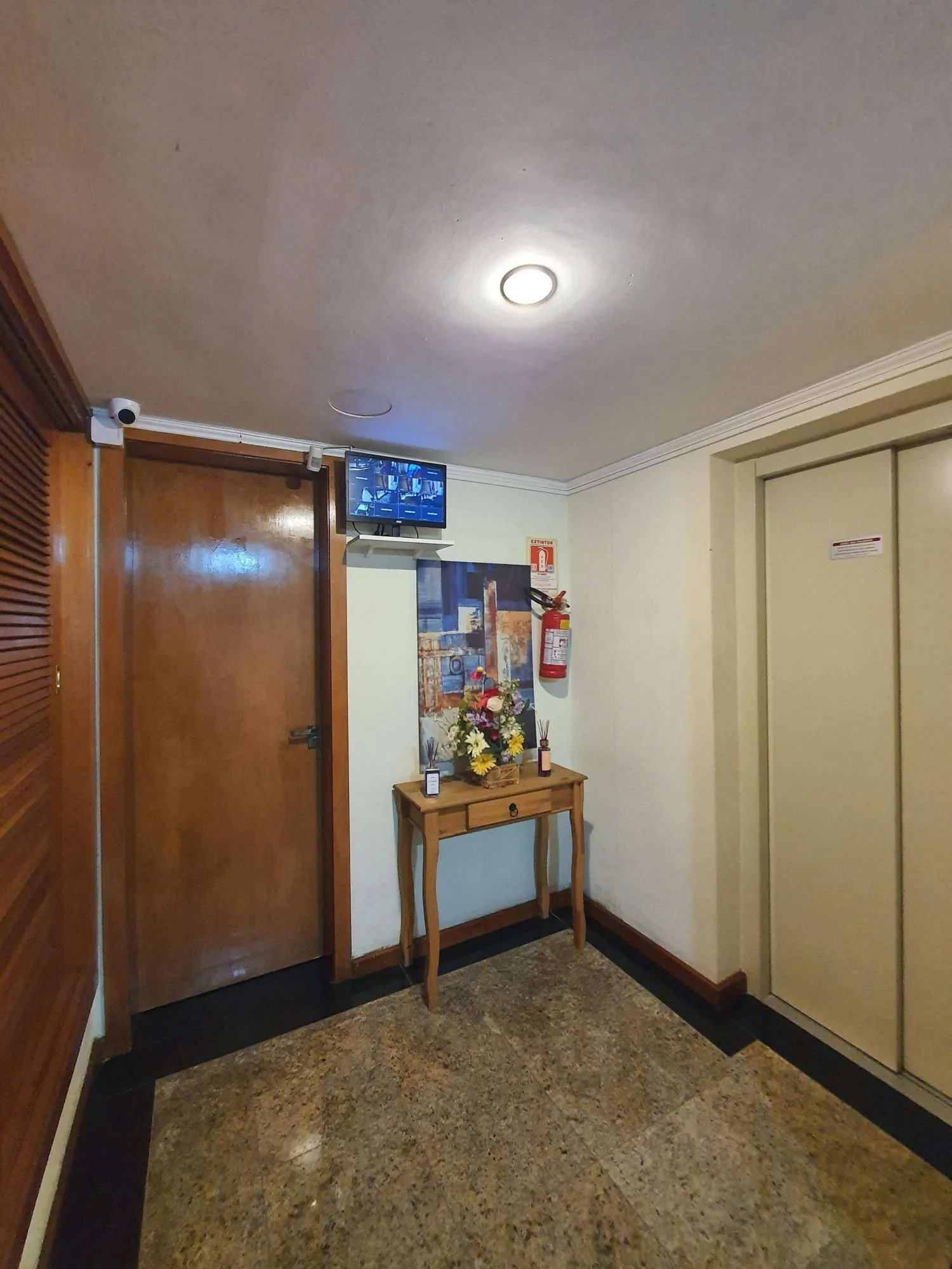 Imagem Apartamento mobiliado, pronto para morara com 2 dormitórios e 1 garagem