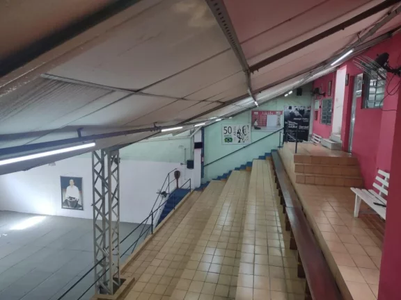 Imagem Vende-se imóvel comercial de 600m² com casa e academia conjugadas, próximo à USP!