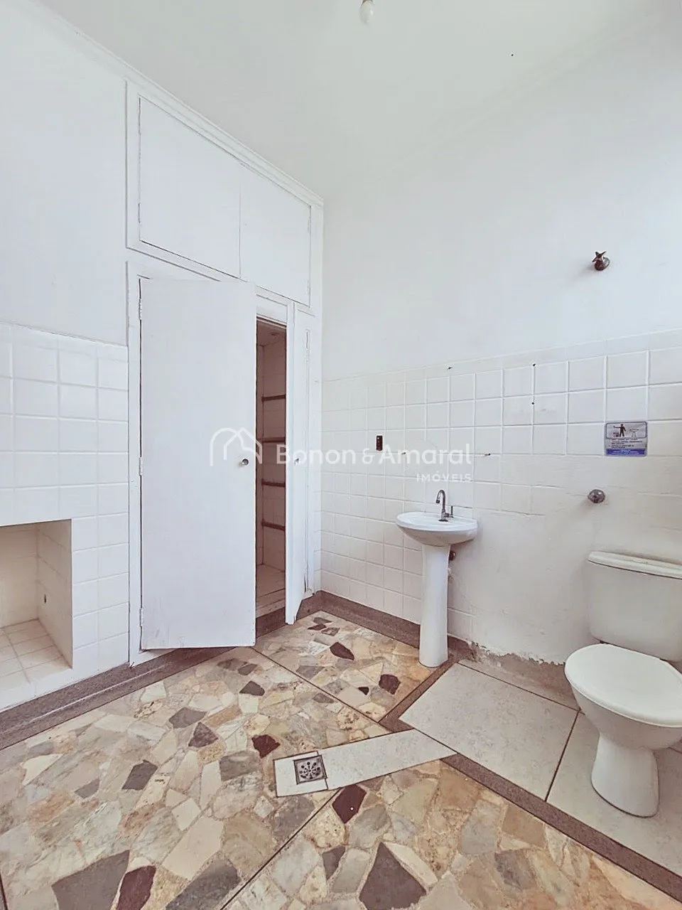 Imagem Casa comercial para alugar no Taquaral em Campinas!!