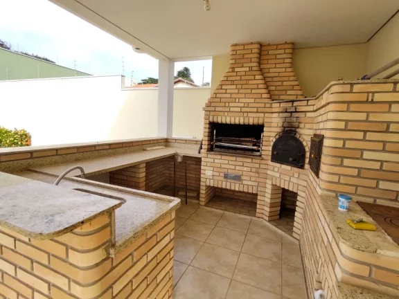 Imagem Residência Impecável no Jardim Panorama: 3 Quartos, 2 Suítes, 3 Salas, 4 Banheiros, 4 Vagas de Garagem, 316,64m² - Vinhedo-SP