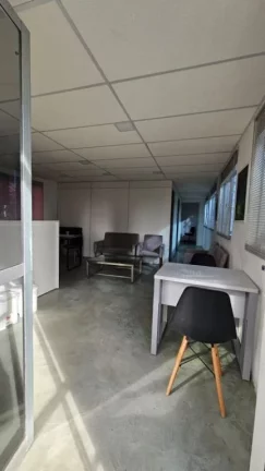 Imagem Sala Comercial de 60m² para alugar no 2º andar, localizada na Torre, Recife - Pernambuco.