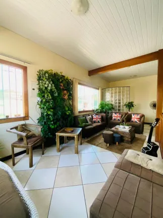 Imagem Casa com 3 Quartos à Venda, 1 m² em Jurunas - Belém
